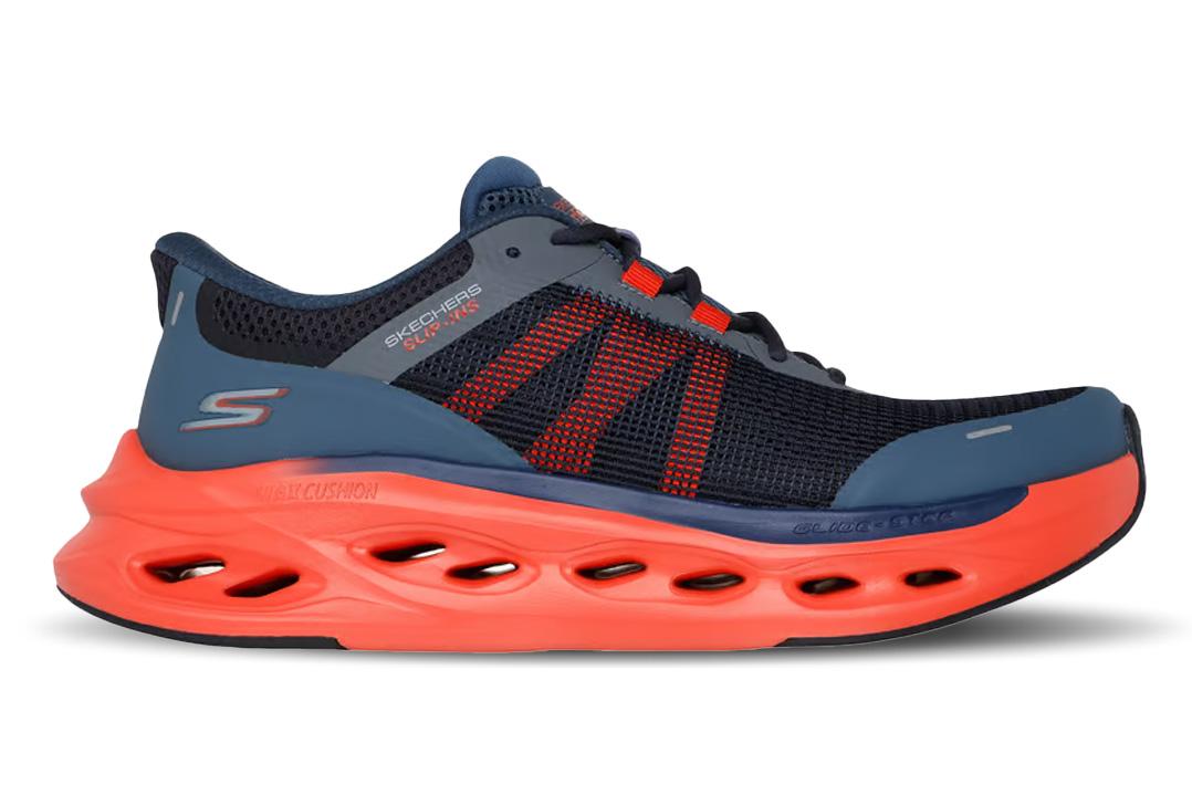 Skechers Max Cushioning Glide